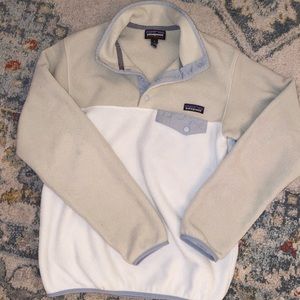 Women’s Patagonia sweatshirt
